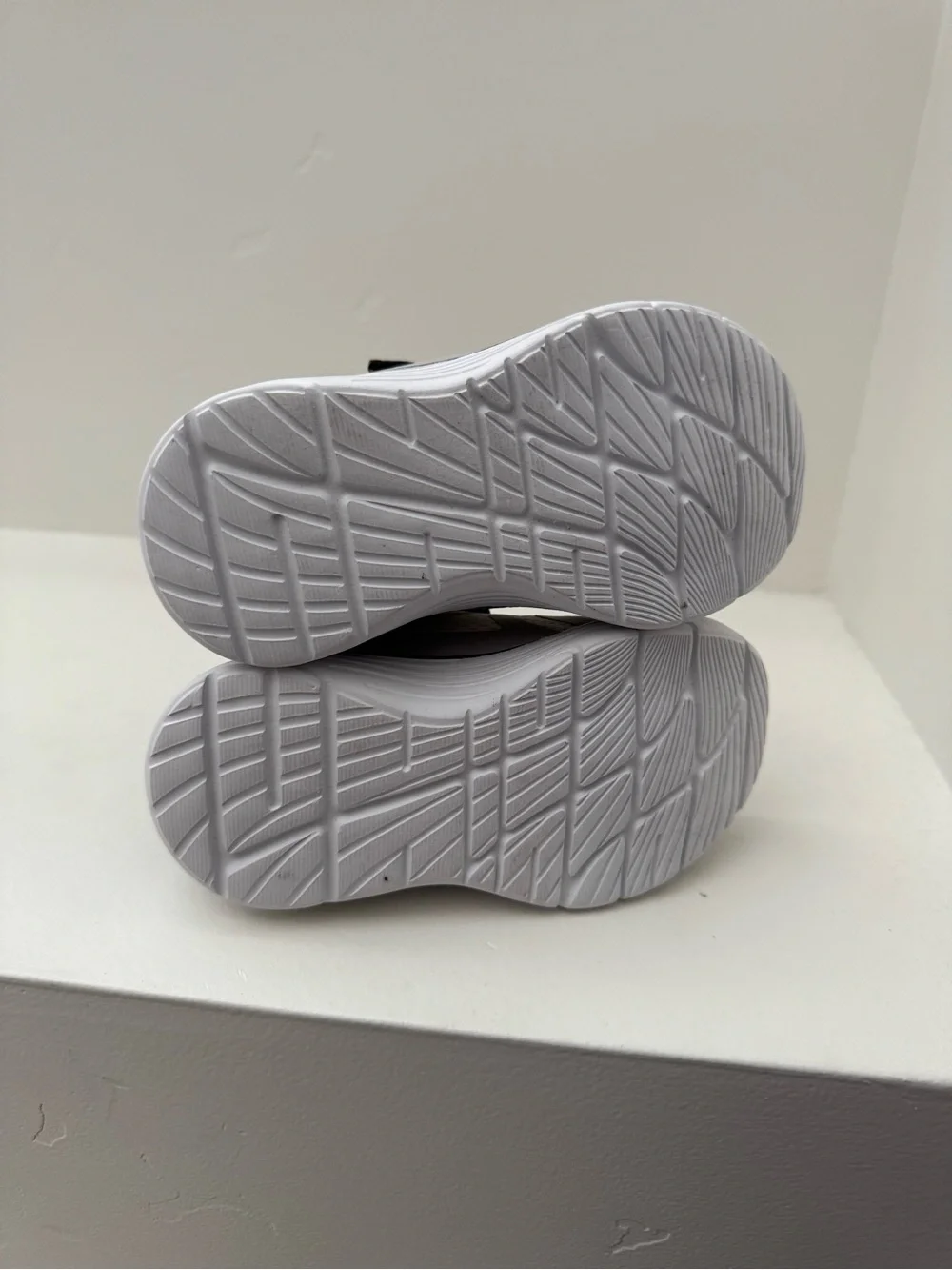 The Children's Place White & Gray Hook-and-Loop Kids Sneakers